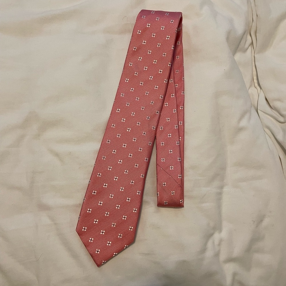 [Bloomingdales] pink silk tie